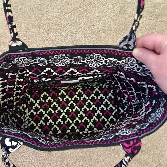 Vera Bradley- Canterberry Magenta  Patterned Tote Bag - Picture 3 of 8